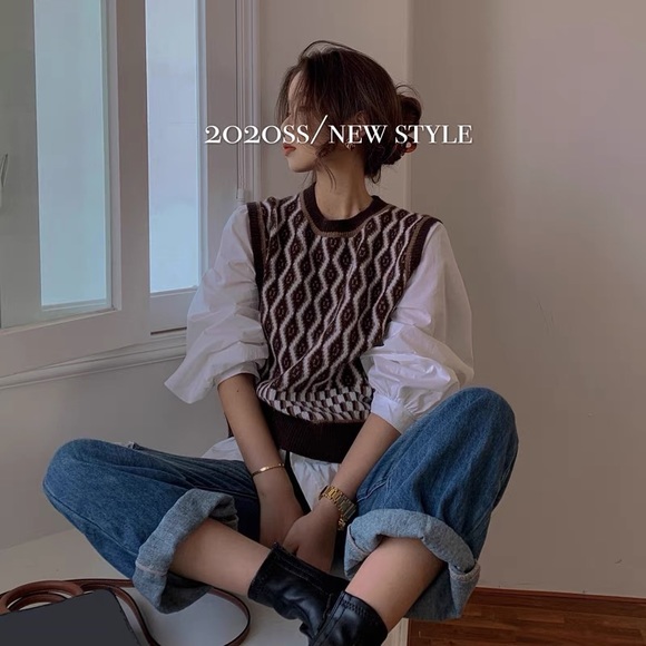 Sweater vest and shirt top - Picture 3 of 3